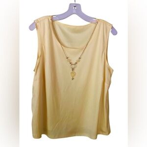 Sleeveless Yellow Top With Necklace